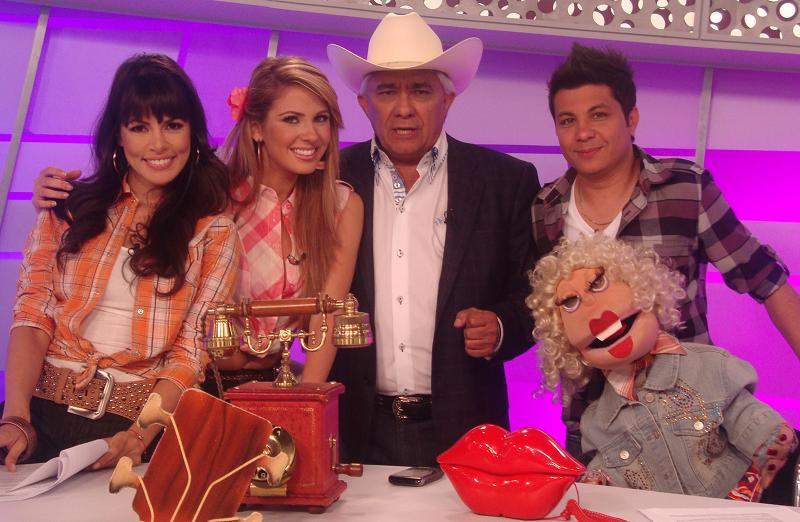 La Bomba celebra el cumpleaños de Reynaldo Armas