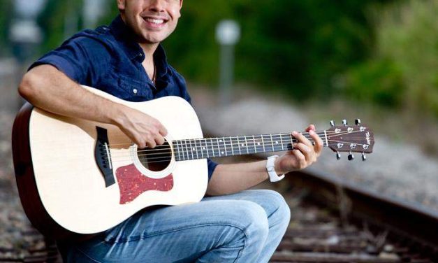 JULIO CESAR SE LANZA AL RUEDO MUSICAL COMO SOLISTA