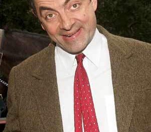 Rowan Atkinson ‘Mr. Bean’ deja hospital tras accidente automovilistico