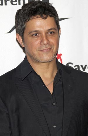Alejandro Sanz vivirá con su familia en México por tres meses