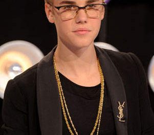 Justin Bieber ileso tras sufrir accidente de auto en Los Angeles