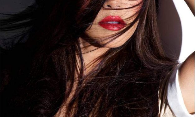 La familia Kardashian viene con nuevos dramas, controversiales romances y mucho glamour