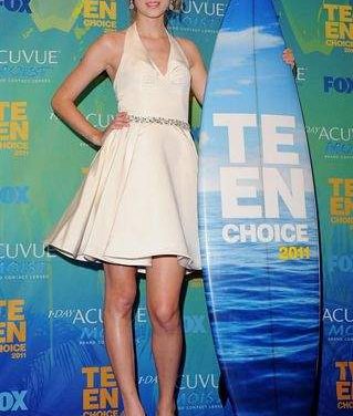 Taylor Swift y Selena Gómez, arrasan en los Teen Choice Awards