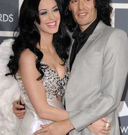 Sorprenden a marido de Katy Perry con otra mujer