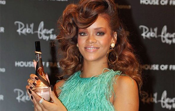 Rihanna presenta su perfume en Londres