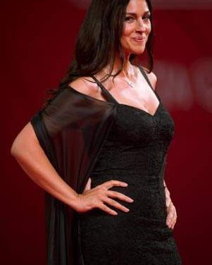 Desnudo de Monica Belluccci es un acto de generosidad