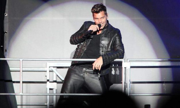Ricky Martin suspende concierto en el sur de Argentina por una contractura
