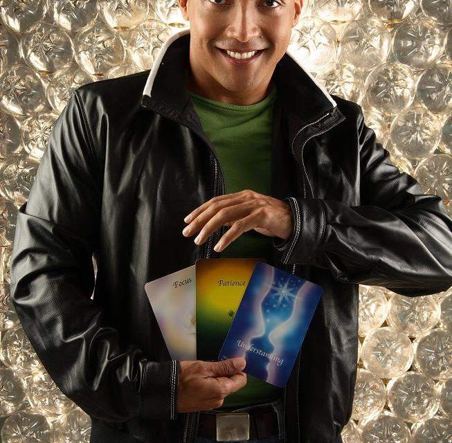 Douglas Bernal impone el equilibrio en el Miss Venezuela 2011