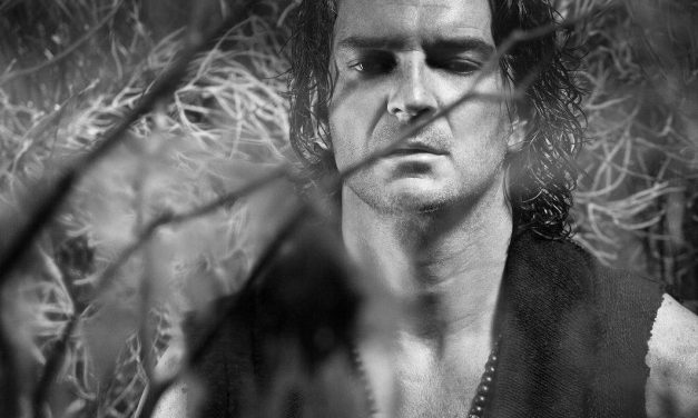 Ricardo Arjona muestra los distintos ángulos de »El Amor» (+Video)
