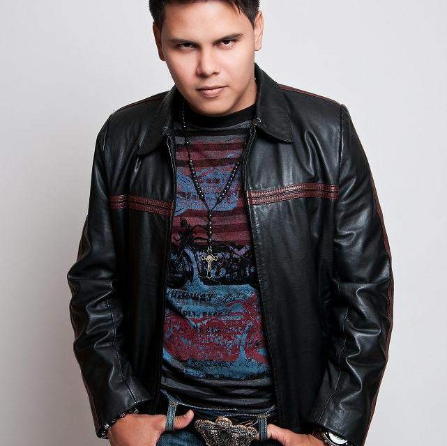 Richard Ugas en el primer lugar del Record Report