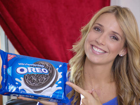 Alessandra Villegas se convierte en imagen de las galletas OREO