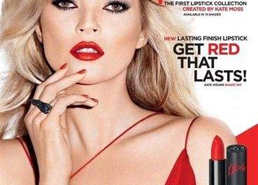 Kate Moss celebra sus 10 años con Rimmel lanzando una línea de barras de labios