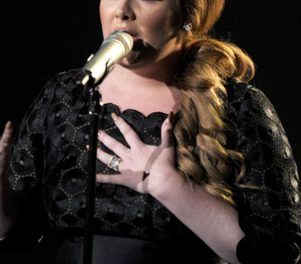Adele lanzará DVD con actuación musical en directo