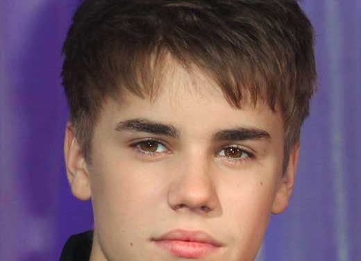 Justin Bieber anuncia nuevo disco para 2012.. Se titulará »Believe»