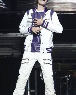 Justin Bieber desata la euforia en Brasil con su llegada