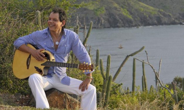 SERGIO PEREZ Y SUS AMIGOS EN CONCIERTO: 25 ANOS DE EXITOS