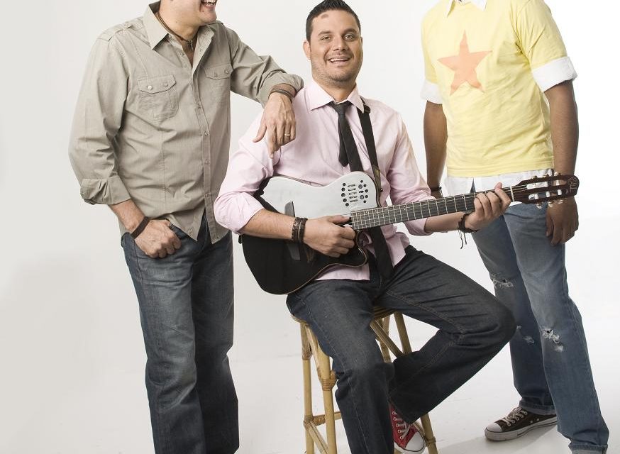 AGRUPACION SANTORAL NOMINADOS A LOS GRAMMYS LATINOS