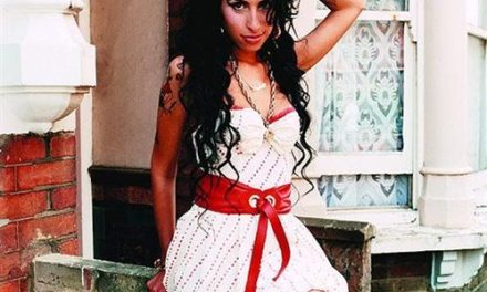 El álbum póstumo de Amy Winehouse, en diciembre