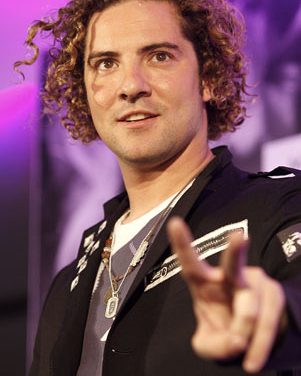David Bisbal celebra diez años de carrera con concierto