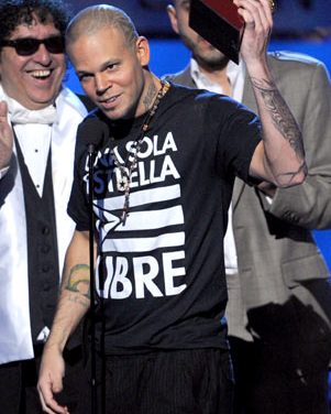 Calle 13 arrasa en los Grammy Latino con nueve premios por ‘Entren los que quieran’