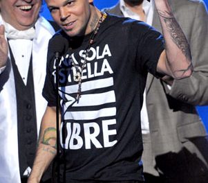 Calle 13 domina y rompe récord al ganar ocho Latin Grammy