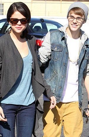 Justin Bieber asistió con Selena a la prueba de paternidad