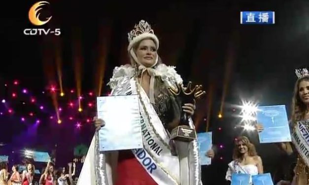 María Fernanda Cornejo de Ecuador ganó el Miss Internacional 2011
