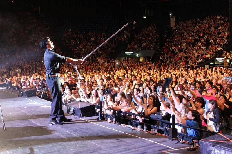 LUIS FONSI INVADE ARGENTINA CON SU »TIERRA FIRME TOUR»