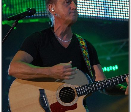 Franco de Vita deleitó a Caracas bajo la lluvia, en el marco de su Tour #MiraMasAlla (+Fotos)