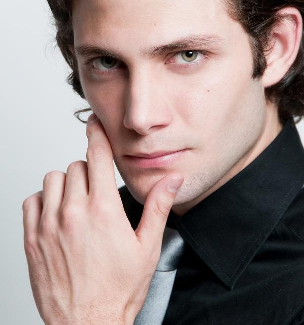 Gabriel Coronel se internacionaliza