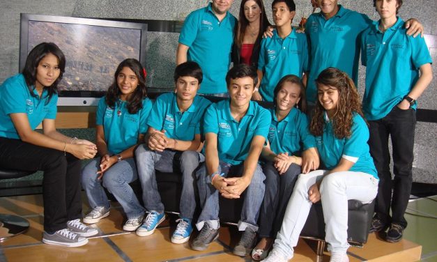 Televen escala con los niños hasta llegar a la Cumbre