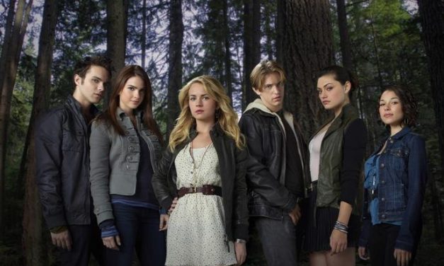 Descubre un antiguo secreto familiar en The Secret Circle por Warner Channel