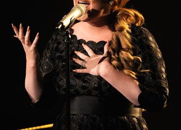 Adele supera con éxito la operación de cuerdas vocales… Se recuperará al 100%