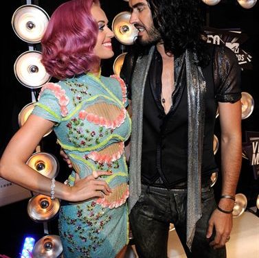 Katy Perry y Russell Brand intentan salvar su matrimonio