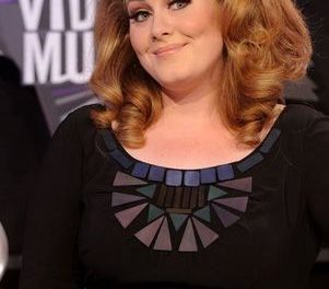 Adele regresará a los escenarios en diciembre
