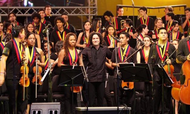Dudamel actuará en los Grammy Latino en Las Vegas
