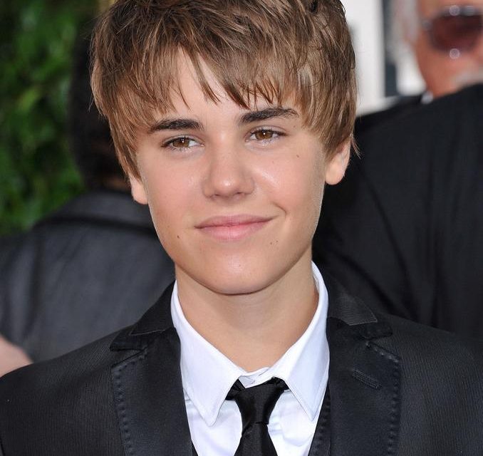Por segunda vez en el año Justin Bieber visita a Chelsea en su show Chelsea Lately