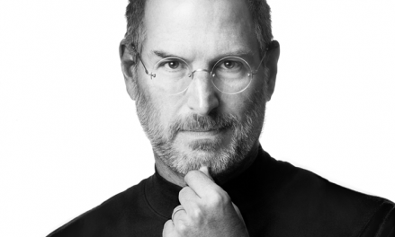 Biografía sobre Steve Jobs encabeza lista de libros más vendidos