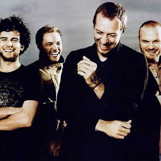 Coldplay contratan a chicas en topless para su nuevo vídeo »Charlie Brown»