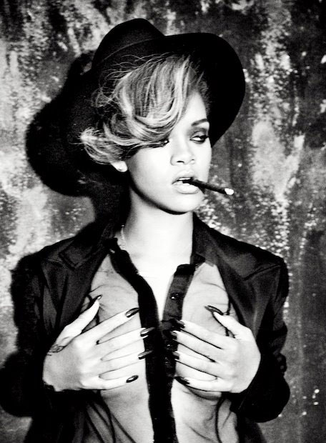 Rihanna se disfraza de Madonna