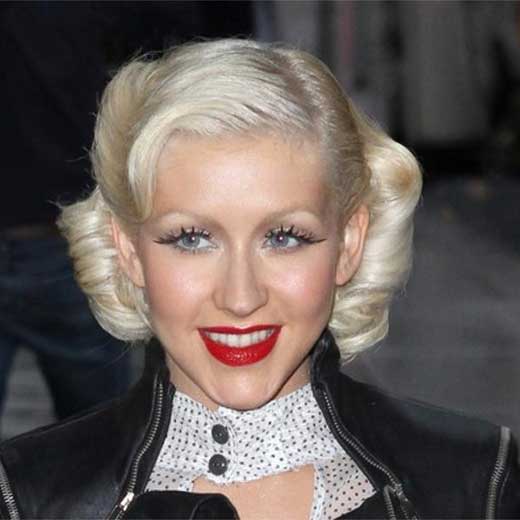 Christina Aguilera le canta a la Navidad (+Video)