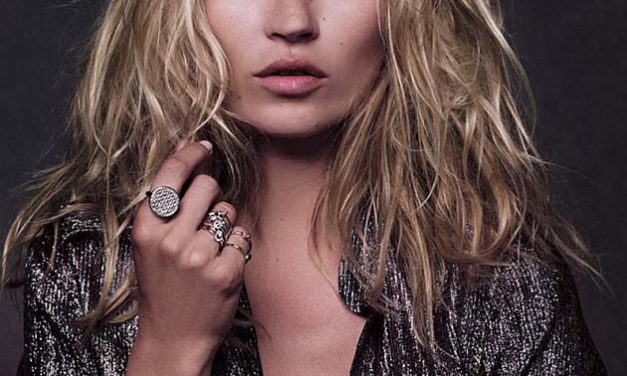 Kate Moss promociona de una manera muy sexy su nueva colección de joyas (+Fotos)