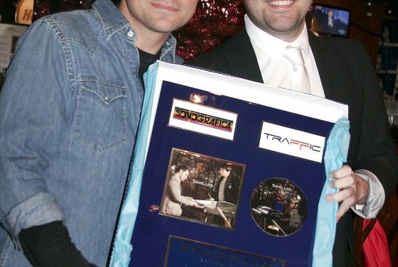 Sanluis recibe Disco de Platino