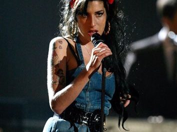 Amy Winehouse se queda sin película