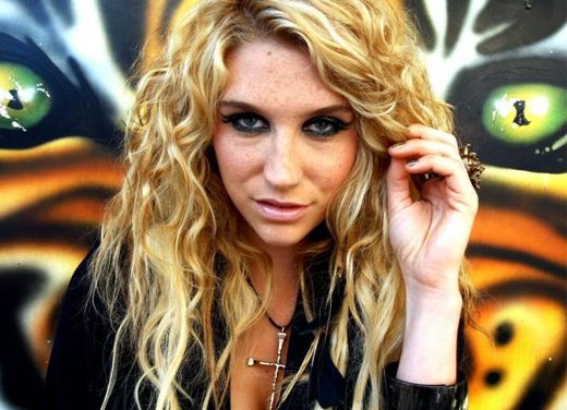 Ke$ha pierde el control en el estudio