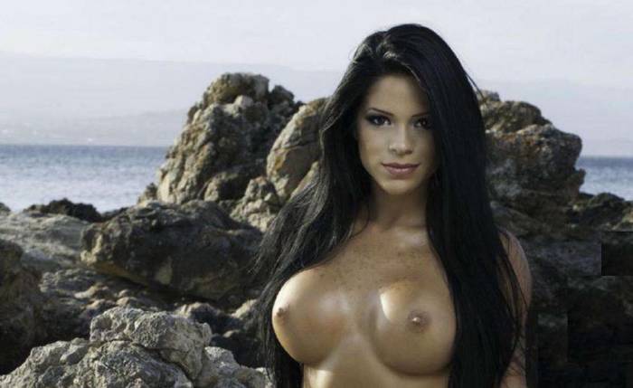 Michelle Lewin (@Michelle_Lewin), primera conejita de 2012 en Playboy Venezuela (+Fotos)
