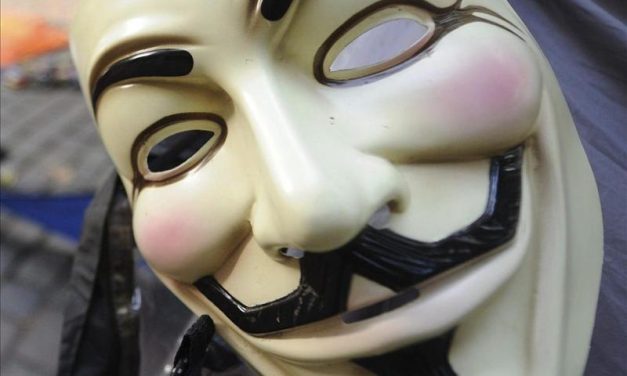 El FBI cierra la popular página de descargas de internet MegaUpload por piratería