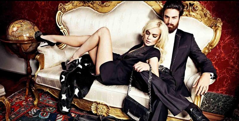 Lindsay Lohan despliega sus artes seductoras para Philipp Plein