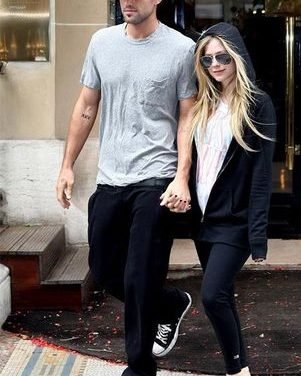 Avril Lavigne y Brody Jenner proclaman su amor en Twitter