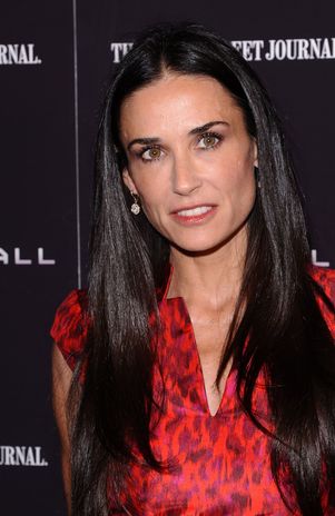 Publicarán extractos de llamada de emergencia de Demi Moore